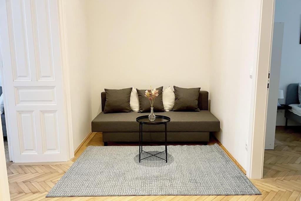 City-Center-Apartment Hip Area, Big & New Wien Exterior foto